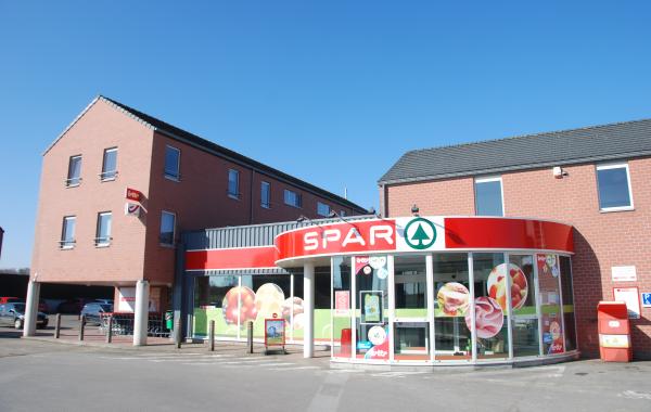 SPAR Petit-Warêt, Supermarkt